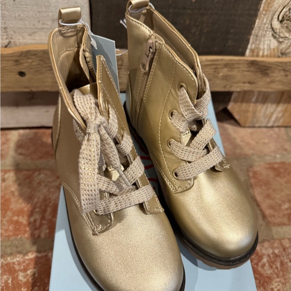 Cat & Jack Giovanna Boots - Picture 2 of 3